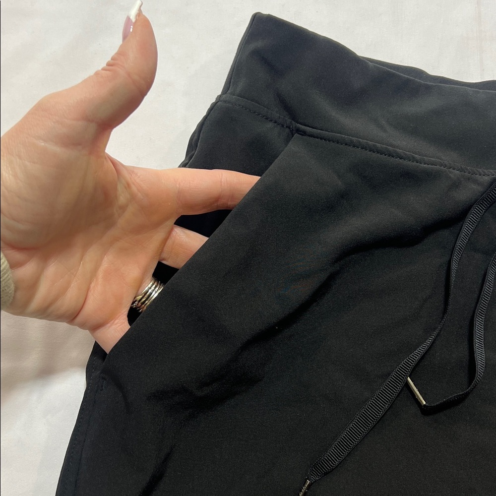 Gaiam black athletic performance skort size medium - Picture 7 of 8
